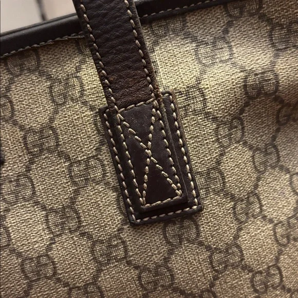 Gucci GG Supreme Monogram Medium Joy Tote - Brown Leather - Picture 4 of 15